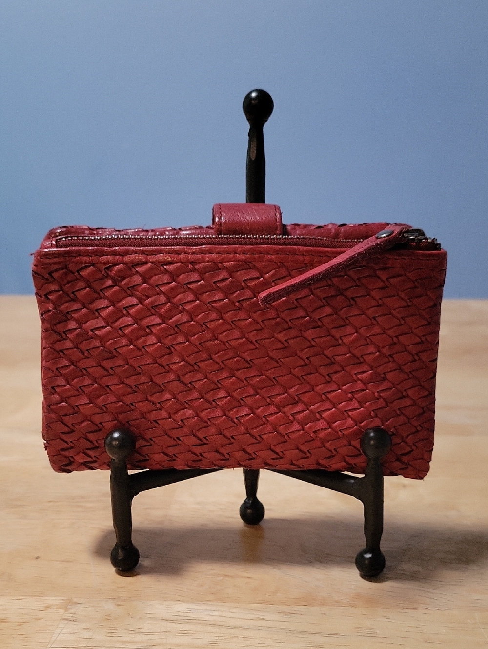 Vilenca Holland Woven Leather Wallet - Red - Picture 2 of 10